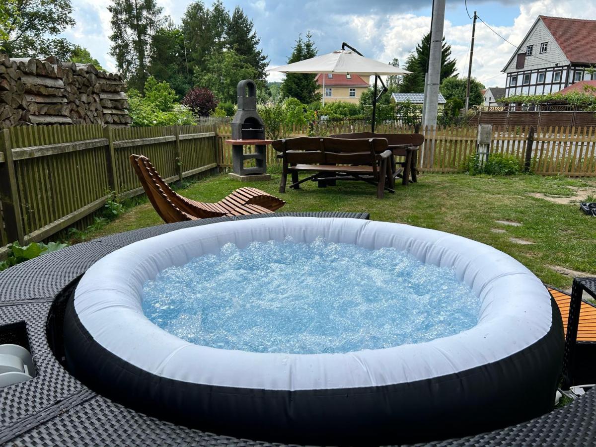 Fewo Frushi Mit Whirlpool, Infrarotsauna Grossschoenau Luaran gambar